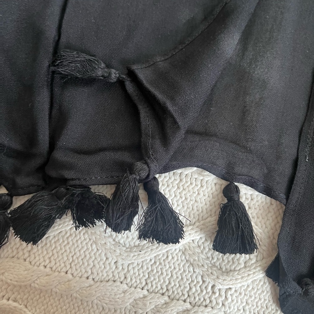 New! Nordstrom Black Viscose Kimono ruana style with Fringe OSFM - Picture 11 of 15